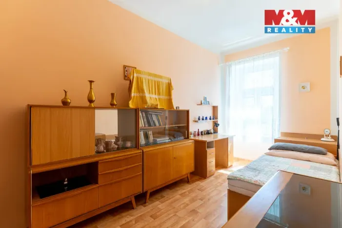 Prodej bytu 3+1, Kroměříž, Husovo náměstí, 92 m2
