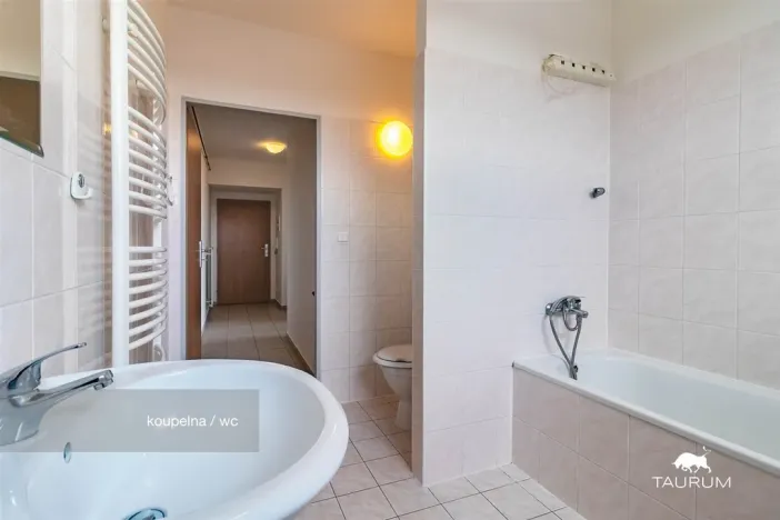 Prodej bytu 2+kk, Tymákov, 52 m2