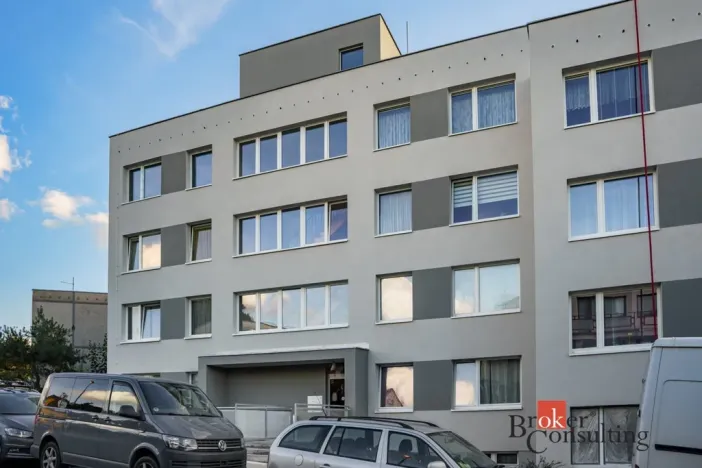 Pronájem bytu 2+1, Praha - Modřany, K otočce, 53 m2