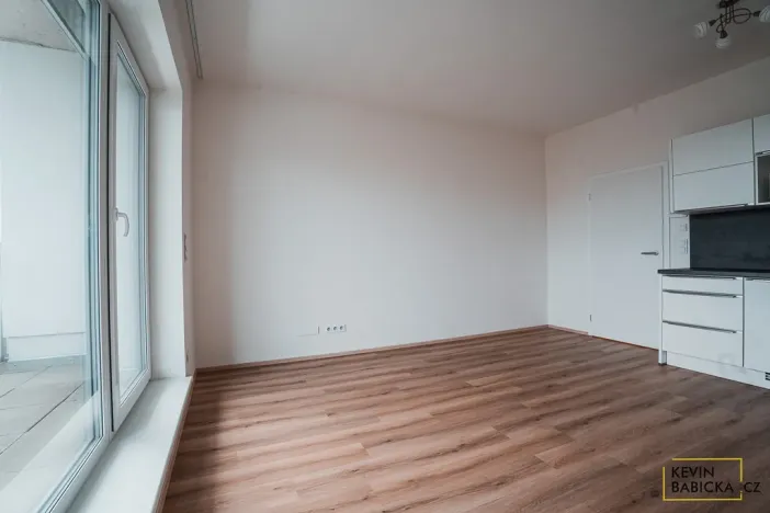 Pronájem bytu 1+kk, Brno - Sadová, Kumpoštova, 30 m2