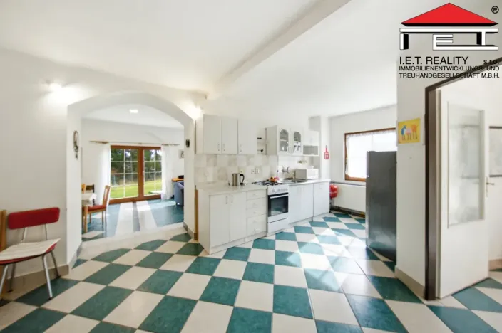 Prodej rodinného domu, Rynholec, nám. 1. máje, 561 m2