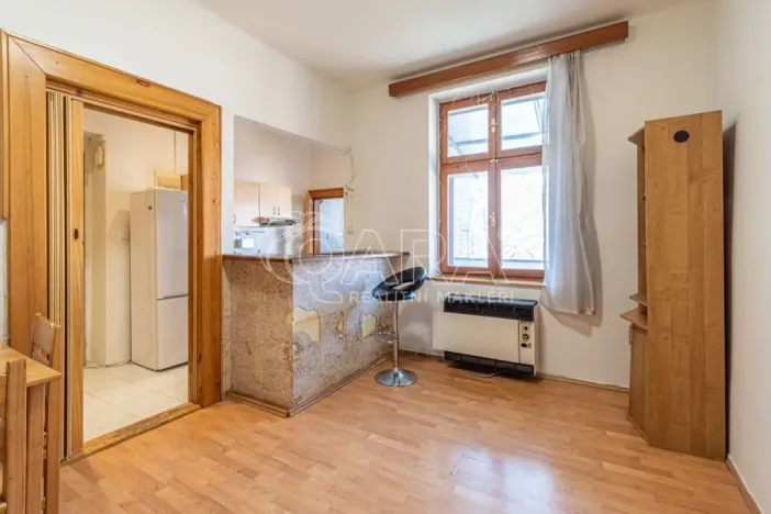 Pronájem bytu 2+kk, Praha - Nusle, Táborská, 57 m2