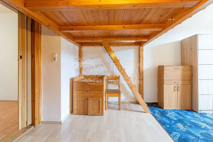 Pronájem bytu 2+kk, Praha - Nusle, Táborská, 57 m2