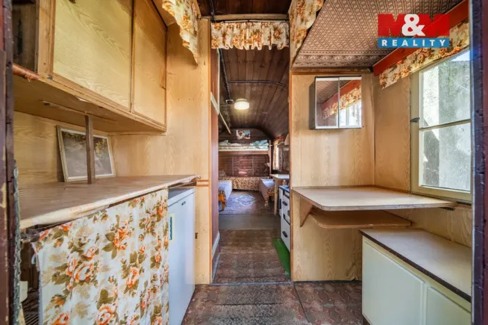 Prodej chaty, Kolinec - Podolí, 14 m2