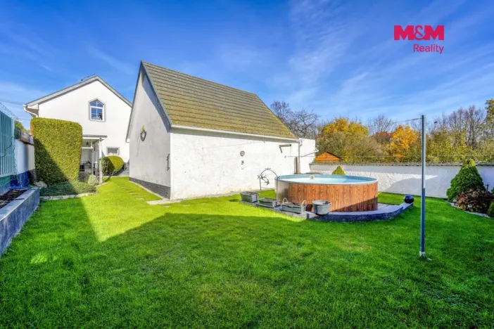Prodej rodinného domu, Dolany, 225 m2