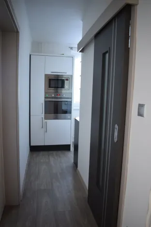 Pronájem bytu 2+1, Zlín - Malenovice, Tyršova, 57 m2