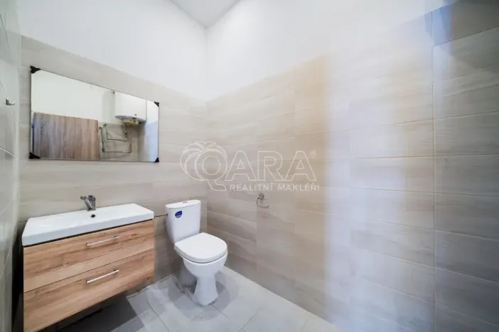 Pronájem výrobních prostor, Sukorady, 120 m2