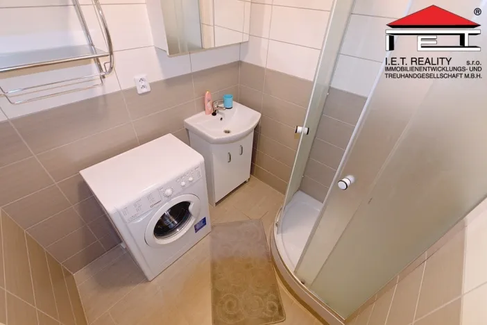 Pronájem bytu 1+kk, Praha - Libeň, Drahobejlova, 22 m2