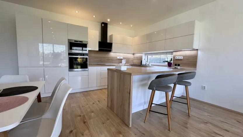 Pronájem rodinného domu, Velký Osek, Klímova, 97 m2