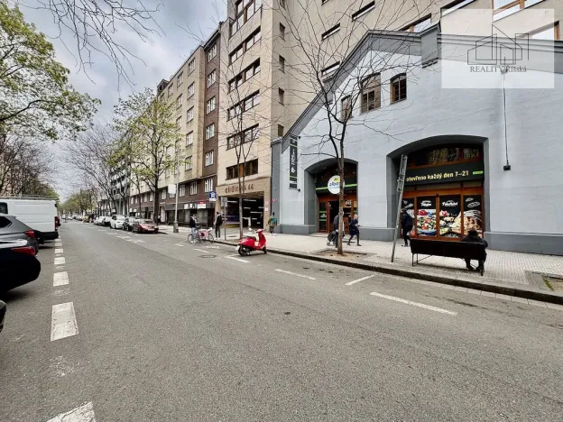 Pronájem bytu 1+kk, Praha - Karlín, Křižíkova, 24 m2