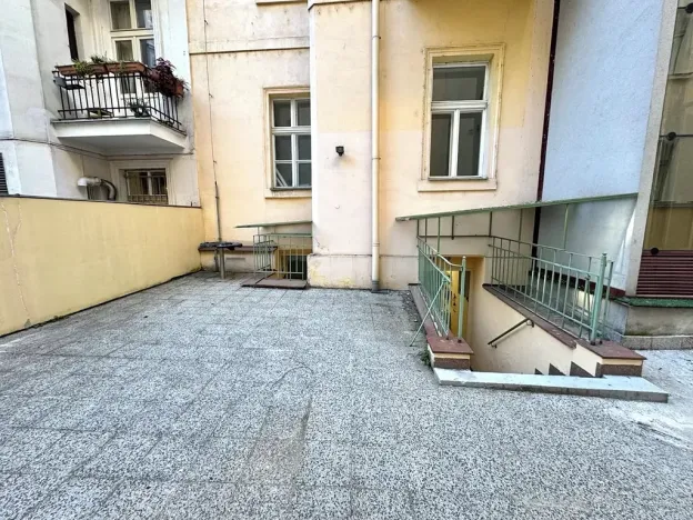 Pronájem kanceláře, Praha - Josefov, Žatecká, 22 m2