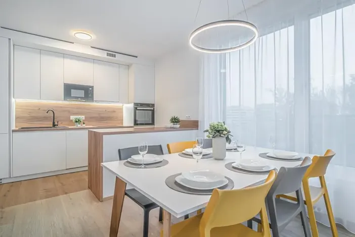 Pronájem bytu 3+kk, Praha - Prosek, Litoměřická, 82 m2