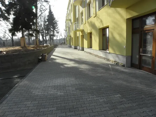 Prodej obchodního prostoru, Opatovice nad Labem, 754 m2