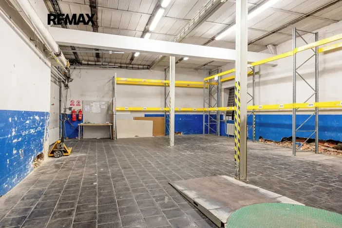 Pronájem skladu, Rudná, Masarykova, 1270 m2