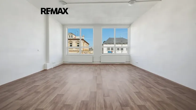 Pronájem obchodního prostoru, Nový Bor, Tř. T. G. Masaryka, 55 m2