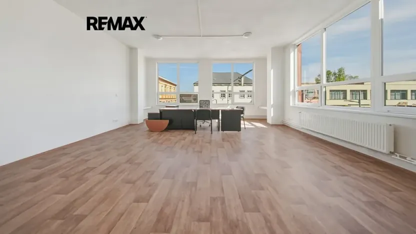 Pronájem obchodního prostoru, Nový Bor, Tř. T. G. Masaryka, 48 m2