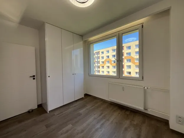 Prodej bytu 2+kk, Ústí nad Labem - Severní Terasa, Kmochova, 44 m2
