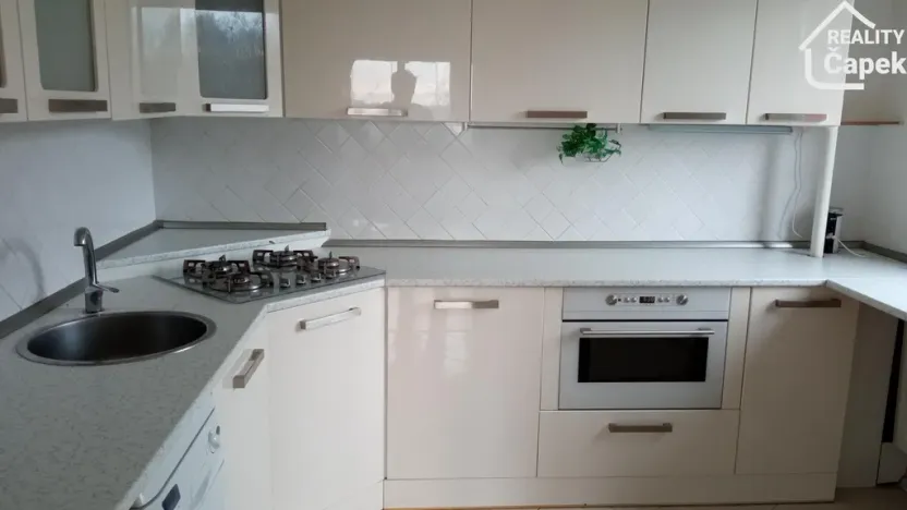 Prodej bytu 3+1, Orlová - Lutyně, Na Stuchlíkovci, 74 m2