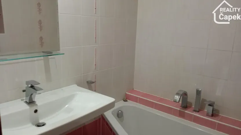 Prodej bytu 3+1, Orlová - Lutyně, Na Stuchlíkovci, 74 m2