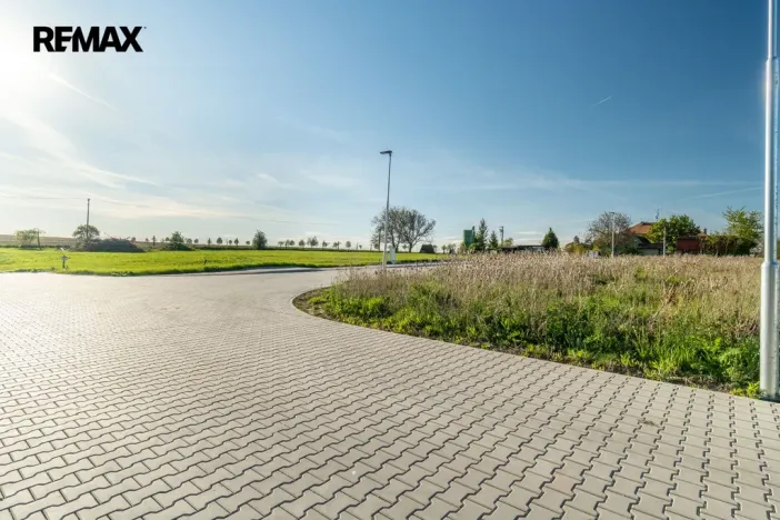 Prodej pozemku pro bydlení, Vykáň, 988 m2