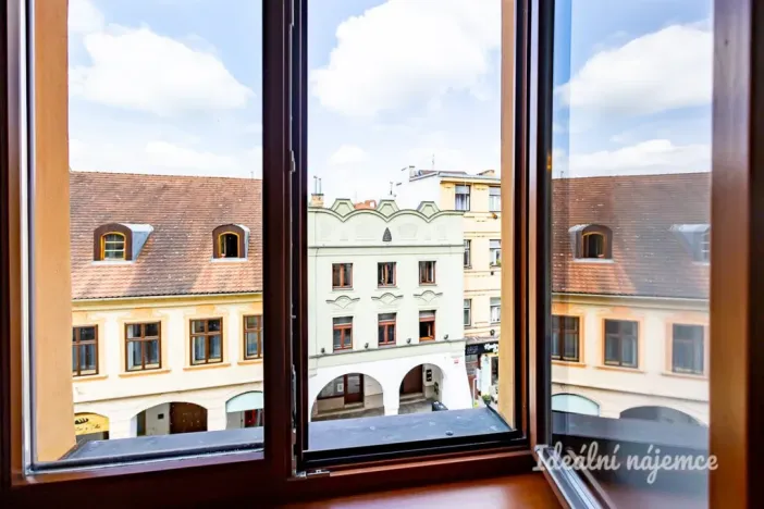 Pronájem bytu 2+1, České Budějovice - České Budějovice 1, Krajinská, 92 m2