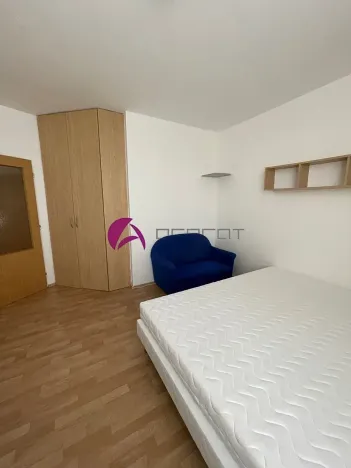 Pronájem bytu 2+kk, Olomouc, Topolová, 40 m2