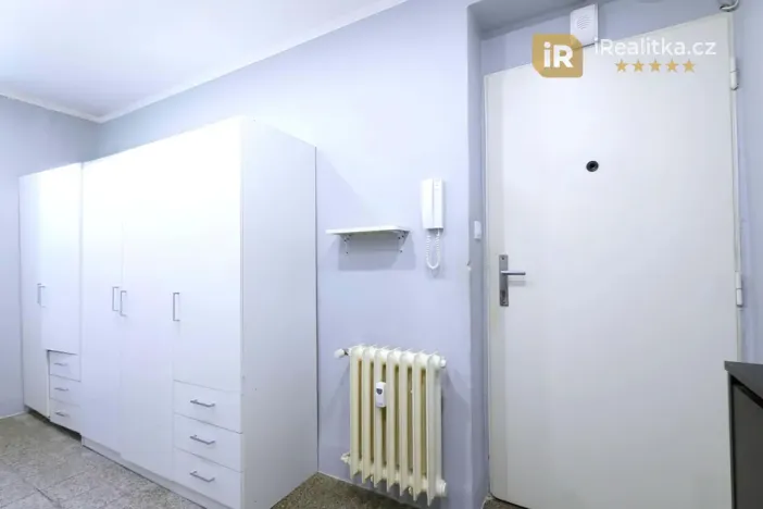 Prodej bytu 2+1, Pardubice - Zelené Předměstí, kpt. Nálepky, 56 m2
