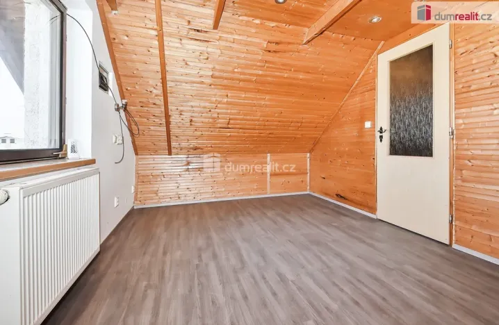 Prodej rodinného domu, Hořesedly, 350 m2
