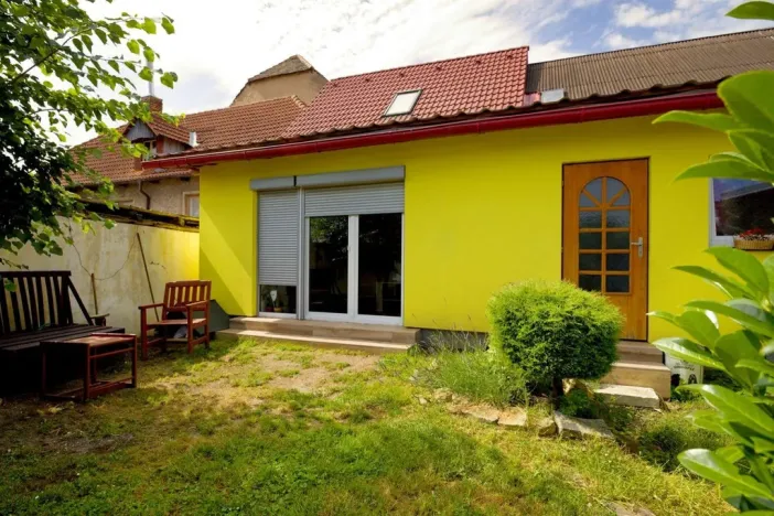 Pronájem rodinného domu, Lhotka nad Labem, 96 m2