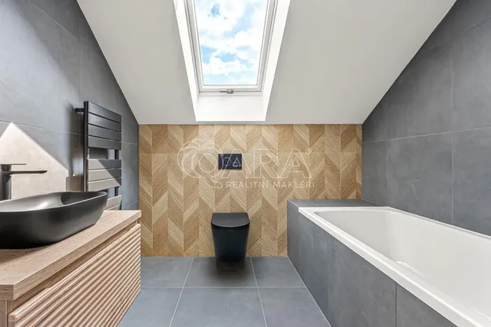 Prodej rodinného domu, Rostoklaty - Nová Ves II, 190 m2