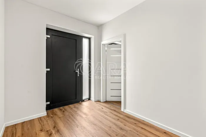 Prodej rodinného domu, Rostoklaty - Nová Ves II, 190 m2