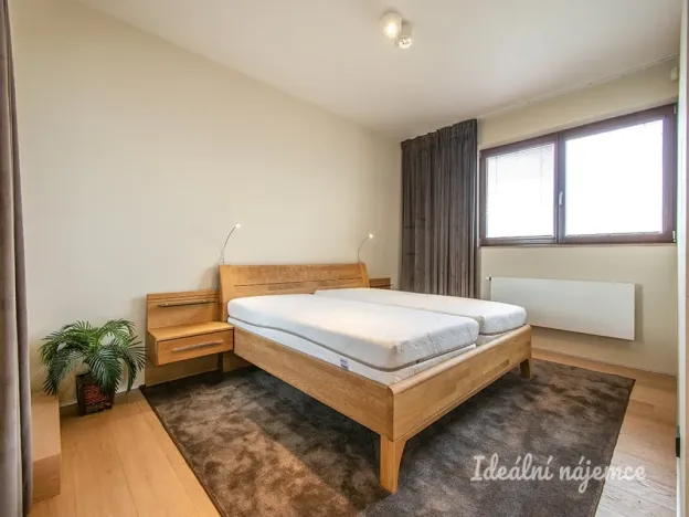 Pronájem bytu 3+kk, Praha - Hrdlořezy, Nad Smetankou, 126 m2
