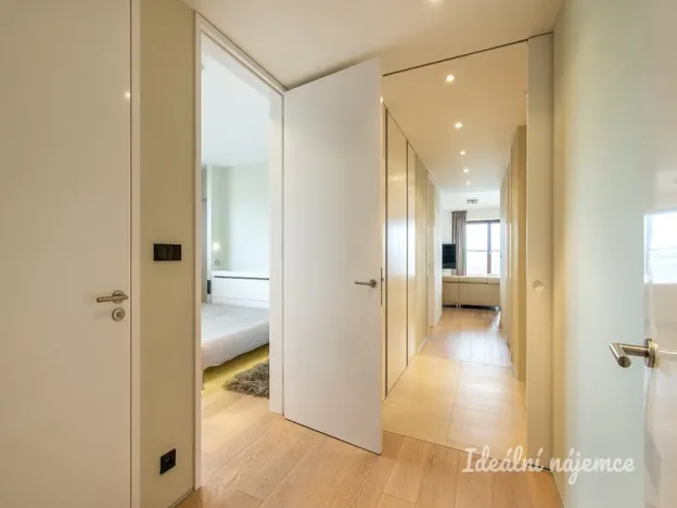 Pronájem bytu 3+kk, Praha - Hrdlořezy, Nad Smetankou, 126 m2