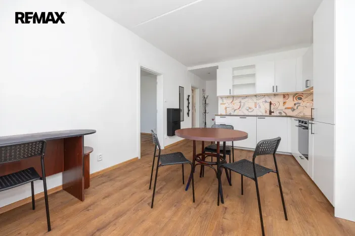Pronájem bytu 2+kk, Hradec Králové - Nový Hradec Králové, třída Edvarda Beneše, 47 m2