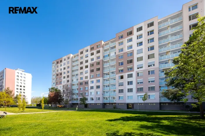 Pronájem bytu 2+kk, Hradec Králové - Nový Hradec Králové, třída Edvarda Beneše, 47 m2