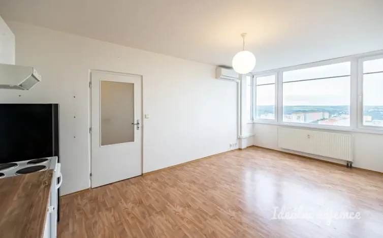 Pronájem bytu 2+kk, Praha - Troja, Olštýnská, 37 m2