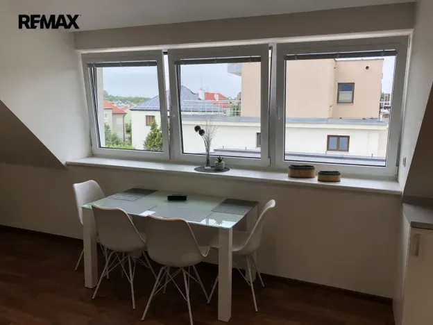 Pronájem bytu 2+kk, Olomouc, tř. Míru, 67 m2