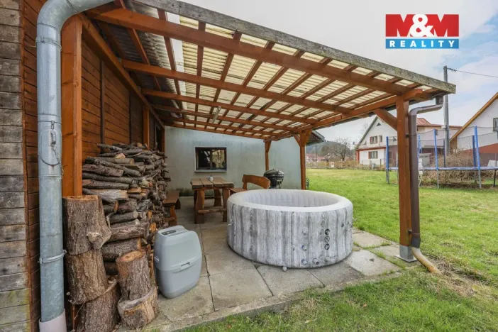 Prodej rodinného domu, Karolinka, 80 m2
