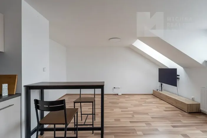 Prodej bytu 1+kk, Brno, Vančurova, 43 m2