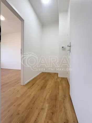 Pronájem bytu 2+kk, Praha - Nusle, Maroldova, 42 m2