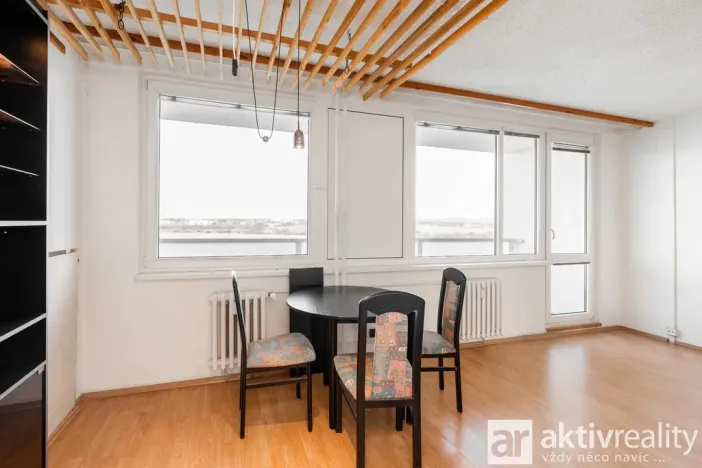 Prodej bytu 3+kk, Praha - Petrovice, Kurčatovova, 70 m2