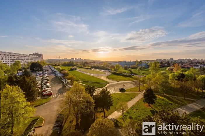 Prodej bytu 3+kk, Praha - Petrovice, Kurčatovova, 70 m2
