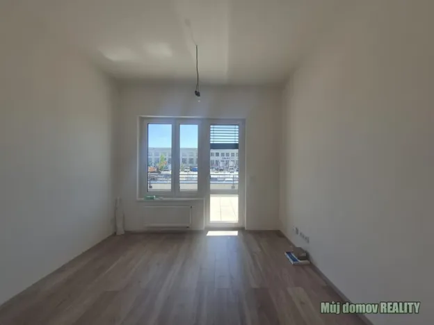 Pronájem bytu 2+kk, Praha - Hostivař, U továren, 31 m2