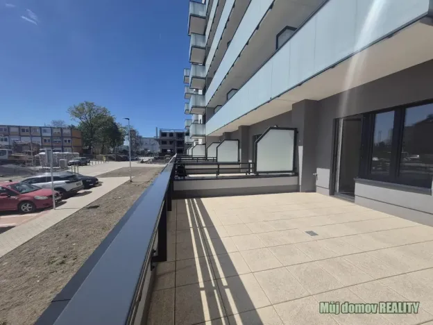 Pronájem bytu 2+kk, Praha - Hostivař, U továren, 31 m2