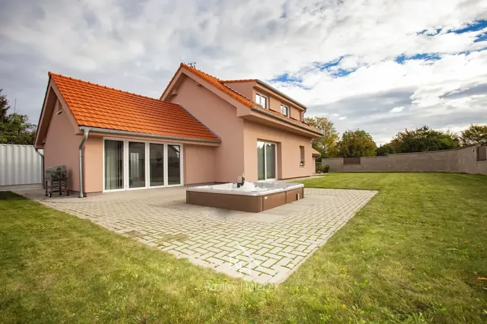 Pronájem rodinného domu, Velká Dobrá, Valdecká, 141 m2