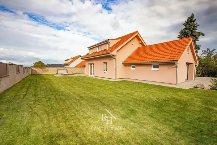 Pronájem rodinného domu, Velká Dobrá, Valdecká, 141 m2