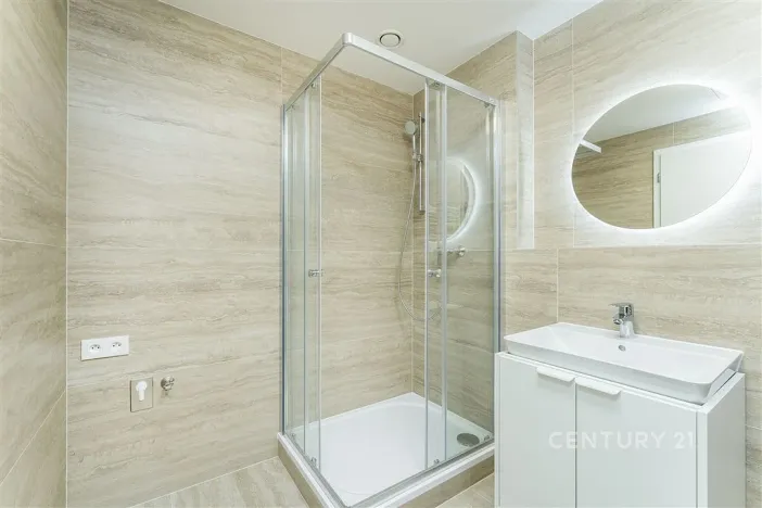 Pronájem bytu 2+kk, Praha, Waltariho, 45 m2