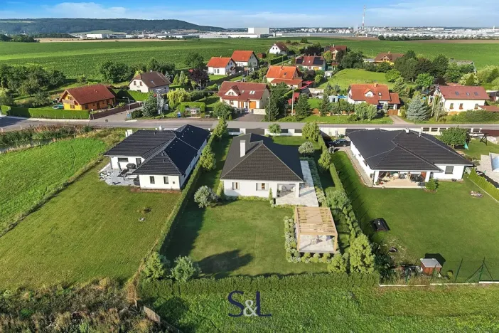 Prodej pozemku pro bydlení, Plazy, 1355 m2