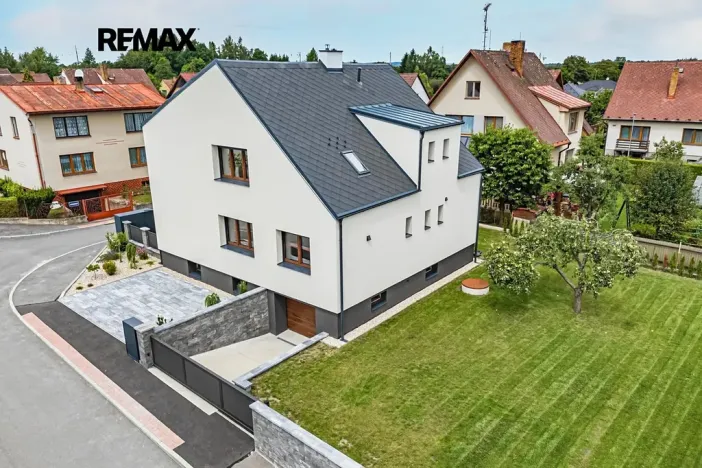 Prodej vily, Jindřichův Hradec, Spojovací, 183 m2
