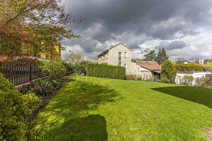 Pronájem rodinného domu, Praha - Nebušice, Požárnická, 350 m2